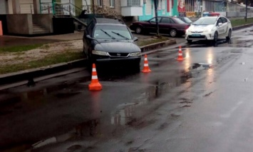 В Червонограде полицейские со стрельбой остановили автомобиль нарушителя ПДД