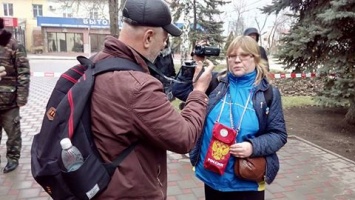 На суде над Савченко украинские и российские журналисты переругались между собой (ФОТО, ВИДЕО)