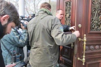Украинские патриоты пикетировали одесскую прокуратуру (ФОТО, ВИДЕО)