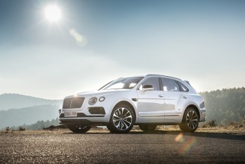 Первые экземпляры Bentley Bentayga доставлены владельцам