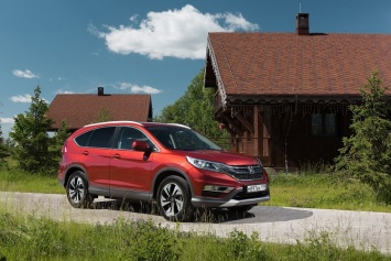 Honda CR-V с двухлитровым мотором оценили в,15 млн рублей