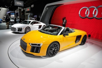 2016 Audi R8 Spyder показали на Нью-Йоркском автосалоне