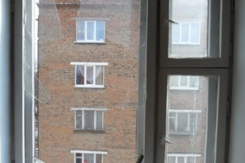 На Сумщине 19-летний вор, убегая от полиции, выпрыгнул с 4 этажа (ФОТО)
