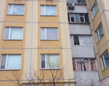 Взрыв в Киеве: в окружающих домах Турецкого городка вылетели стекла