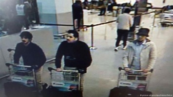 СМИ: Организаторы атак в Брюсселе входили в террористический список США