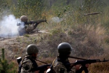 Давая "ответку" сепаратистам, бойцы АТО подбили "КАМАЗ" боевиков
