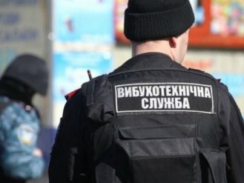 Полиция не нашла взрывчатку в отеле в центре Харькова