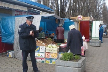 В Николаеве борются со стихийной торговлей