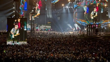 The Rolling Stones дали на Кубе бесплатный концерт