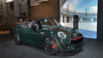 Mini John Cooper Works Convertible публично дебютирует в Нью-Йорке