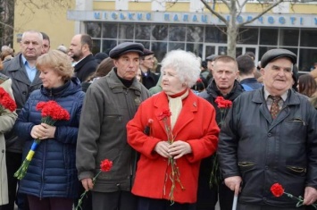 Ко Дню освобождения Николаева ветераны получат от областной власти материальную помощь