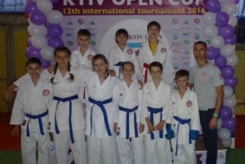 Ребята из Бердянского клуба каратэ «Дзаншин» выступили на международном турнире в Киеве