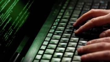 Американский хакер признал вину в краже личных данных знаменитостей