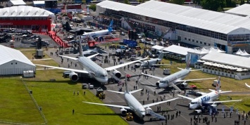 "Роскосмос" отказался участвовать в британском авиасалоне Farnborough-2016