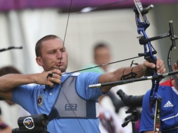 Шесть украинских лучников начали борьбу за медали на чемпионате Европы