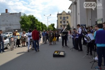 В выходные на проспекте Почтовом в Кривом Роге перекроют движение и будут изучать мнение горожан