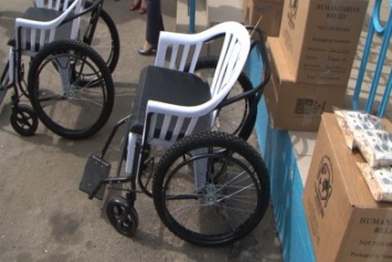 Троим подопечным Терцентра, которые не могут ходить, подарили инвалидные коляски