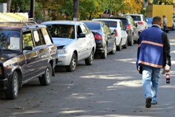 В Ялте определили места для стоянки экскурсионного транспорта и такси