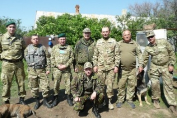 Александрийские волонтеры доставили помощь пограничникам. ФОТО