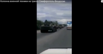 В Сети появились кадры передвижения по Крыму большой колонны военной техники (ВИДЕО)