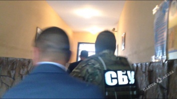 В Одессе правоохранители задержали на взятке капитана полиции (фото)