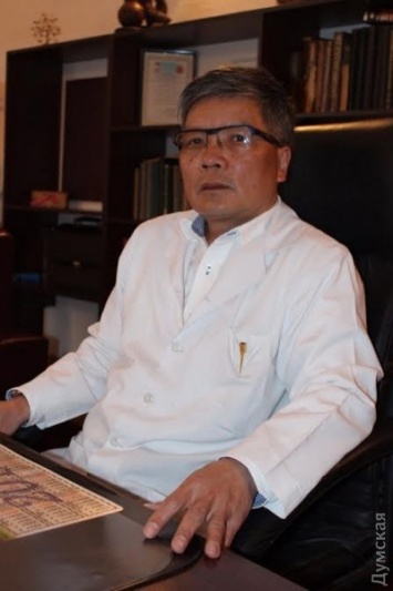 Заслуженный врач Украины Нгуен Ван Хань: «Патриот - это тот, кто делает, а не кричит»