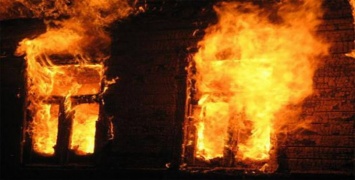В Запорожье в пожаре погибли пожилые мужчина и женщина