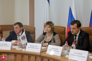 Семинары по практической юридической помощи планируется провести во всех муниципалитетах Крыма, - Опанасюк (ФОТО)