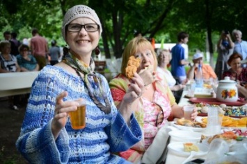 Концертом и чаепитием отпразднуют в поселке ГРЭС Международный день соседей