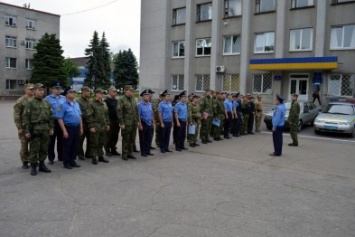 Сотрудники Покровского (Красноармейского) отдела полиции готовятся к "последним звонкам" и выпускным вечерам