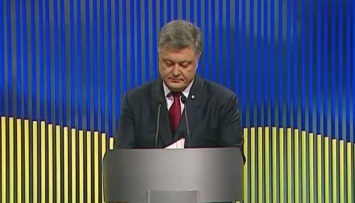 Порошенко выразил соболезнования в связи со смертью архиепископа Мальчука