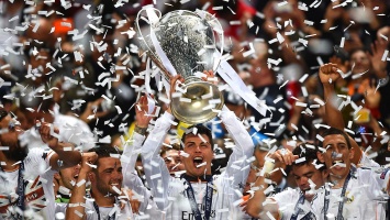 Суперфинал в Милане: "Реал" в серии пенальти переиграл мадридский "Атлетико" и завоевал Кубок Чемпионов в 11-й раз в истории