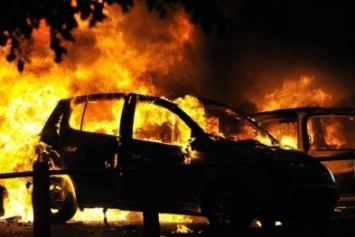 В Кременчуге и Горишних плавнях горели автомобили