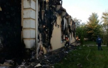 Дом престарелых под Киевом, в котором сгорели 17 стариков, был нелегальным