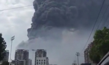 В Китае произошел пожар на химзаводе