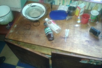 Бахмутчанка организовала в собственной квартире наркопритон