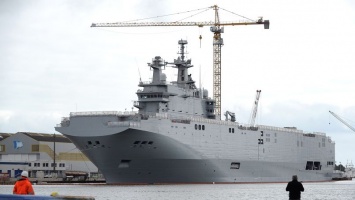 Во Франции пройдет церемония передачи Египту вертолетоносца Mistral, - СМИ