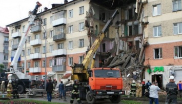 В Кемеровской области обвалился подьезд жилого дома: есть погибшие