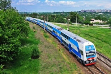Скоростной поезд "Интерсити" Харьков-Геническ начнет ходить с 16 июня