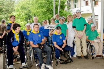 Донецкая ОГА наградила общественную организацию инвалидов "Джерело"