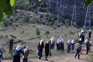 Турки-месхетинцы из Славянска снова едут на родину