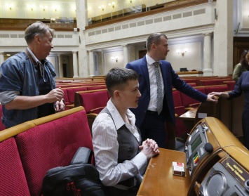 Надежда Савченко объяснила, почему она не голосовала за изменения в Конституцию Украины