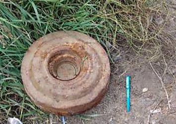 Противотанковую мину нашли в реке в Хмельницком