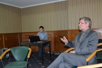 Представители МФ "Видродження" презентовали в Кривом Роге региональное представительство и пригласили общественность к сотрудничеству (ФОТО)