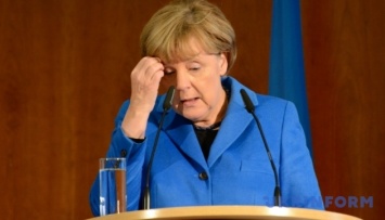 Меркель запретили летать на VIP-вертолетах