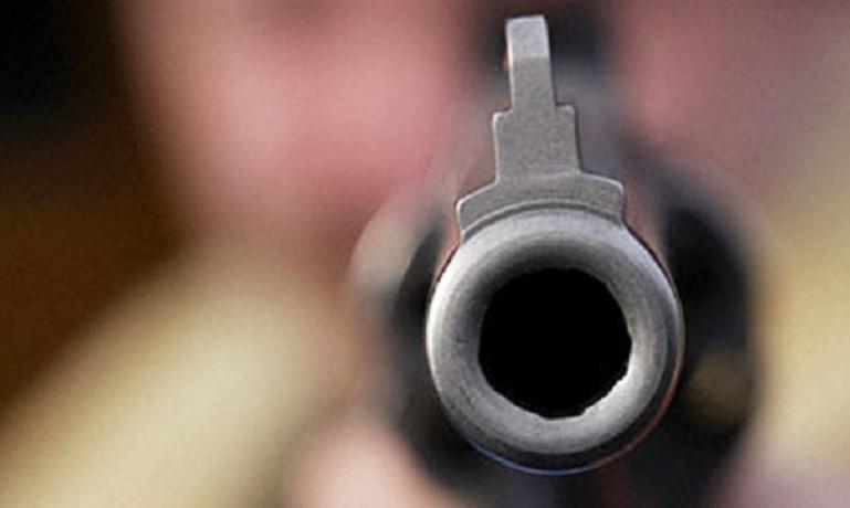 В центре Днепродзержинска мужчине выстрелили в глаз