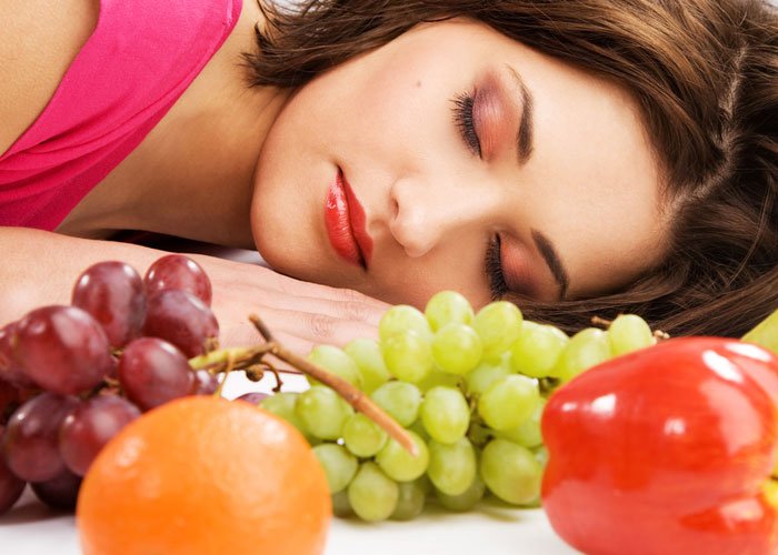 Ученые выяснили, что сон и еда делают людей здоровыми
