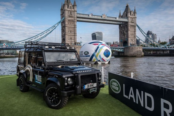 Land Rover Defender получил спецмодификацию в стиле регби