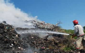 На свалке во Львовской области не будут возобновлять поисковые работы с тяжелой техникой