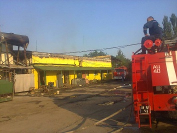 В Херсонской обл. произошел пожар в кисло-молочном цеху